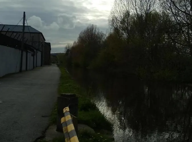 Townhouse 1 Barrow Lane *